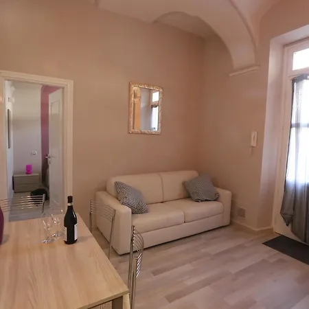 Apartament Petit Vanessa Alba (Piedmont)